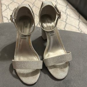 Worthington silver glittering chunky heel dress shoes